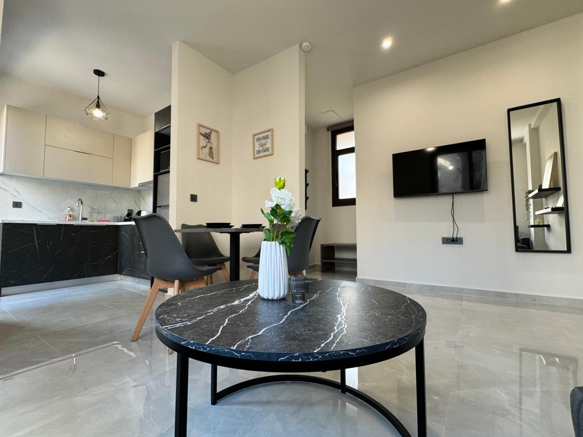 Spacious Apartment Near Monastiraki By Kozy Koala Ateny Zewnętrze zdjęcie