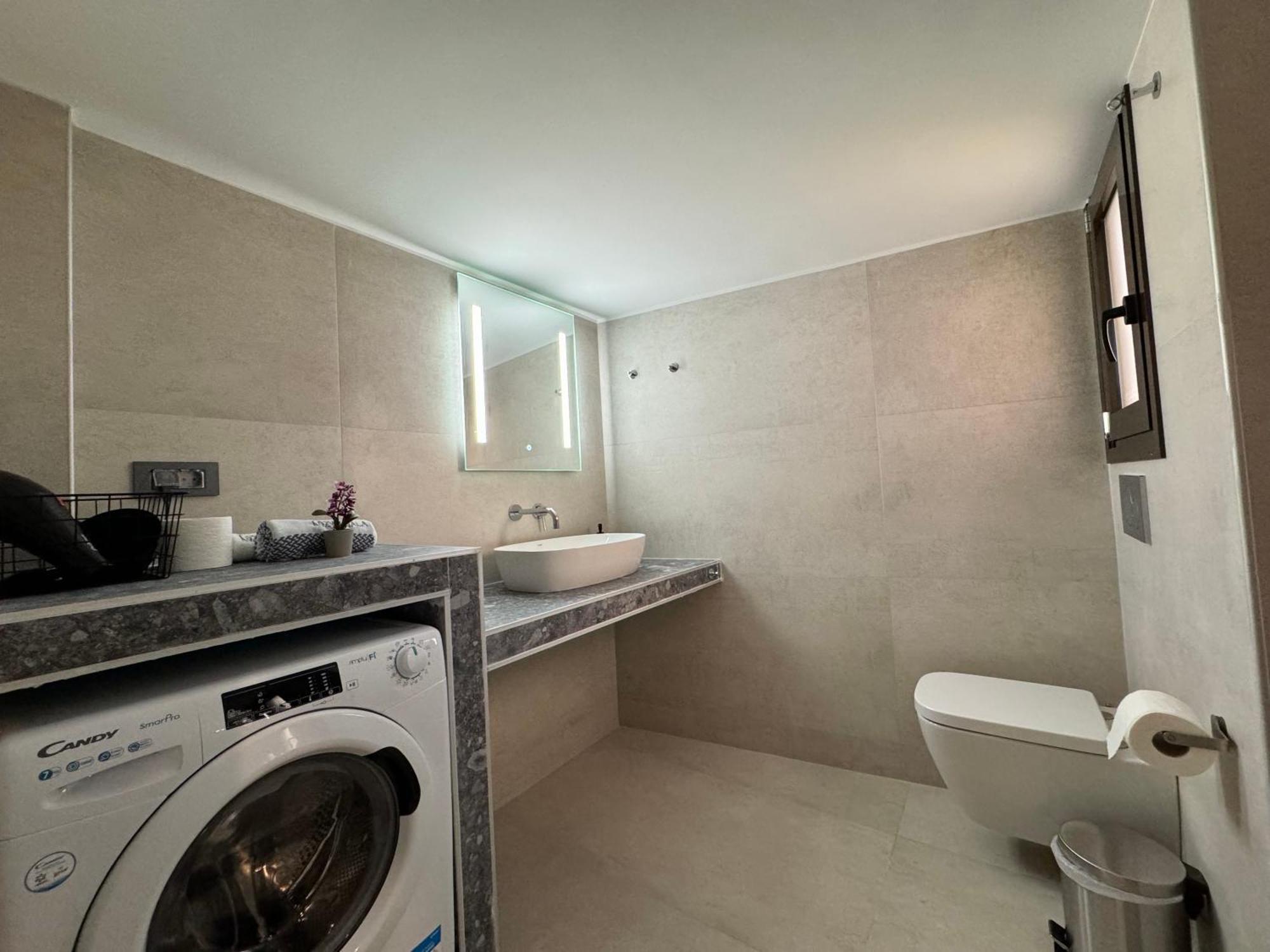 Spacious Apartment Near Monastiraki By Kozy Koala Ateny Zewnętrze zdjęcie